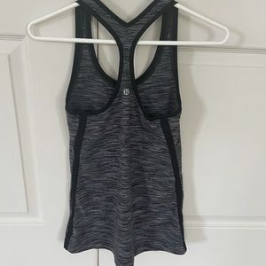 Lululemon Tank. Black and White. Size 4